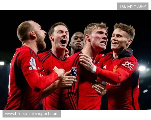 埃里克·滕哈格或将重返英超!狼队盯上前曼联主帅,能否扭转颓势?